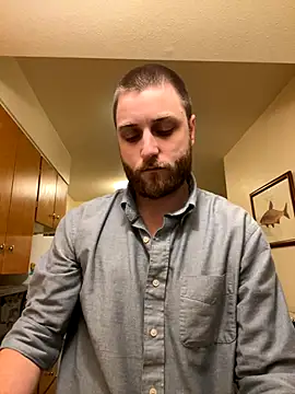 Snapshot of custardnmypie chatting on 10.29.25 custardnmypie online show from 10.29.25