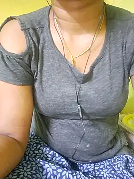 Snapshot of tamil_kanaka chatting on 06.19.26 tamil kanaka online show from 06.19.26
