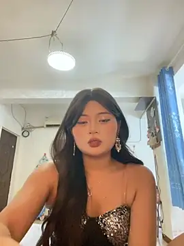 Snapshot of lan-xinh1 chatting on 10.19.25 lan-xinh1 online show from 10.19.25