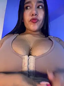 Snapshot of mis-violetha chatting on 05.16.26 mis-violetha online show from 05.16.26