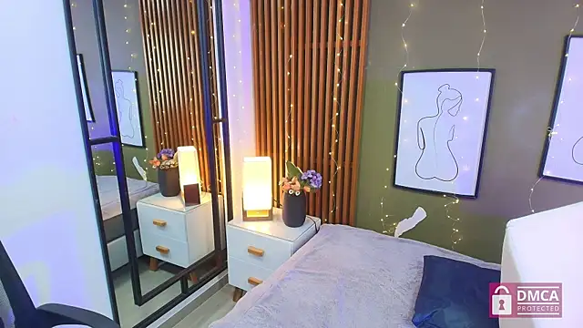 Snapshot of nahomy_keller chatting on 10.19.25 nahomy keller online show from 10.19.25