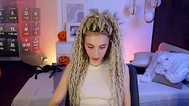 mia silkk online show from 10.31.25