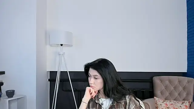 Snapshot of FeSzafran chatting on 10.13.25 FeSzafran online show from 10.13.25