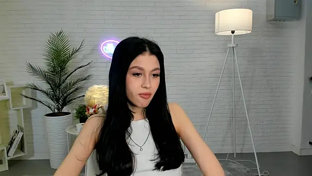 Snapshot of FeSzafran chatting on 10.16.25 FeSzafran online show from 10.16.25