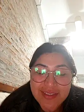 morenalatinaa online show from 04.17.26