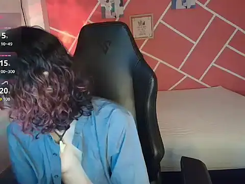 Snapshot of sweety_dreambaby chatting on 10.15.25 sweety dreambaby online show from 10.15.25