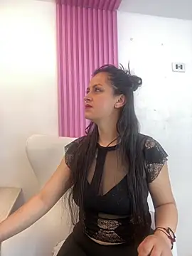 Snapshot of Fatimareid chatting on 10.15.25 Fatimareid online show from 10.15.25