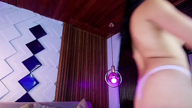 CinnamonHeat online show from 01.14.26