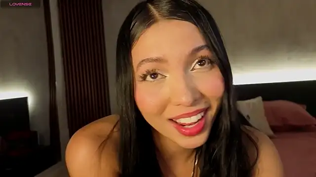 Snapshot of danna_peters chatting on 05.03.26 danna peters online show from 05.03.26
