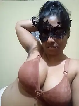 Expose Queen online show from 01.08.26