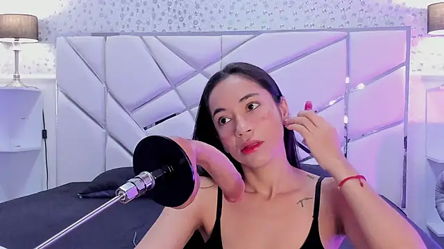 GabbiePrice online show from 03.30.26