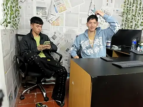 Snapshot of heyy_noah11 chatting on 06.25.26 heyy noah11 online show from 06.25.26