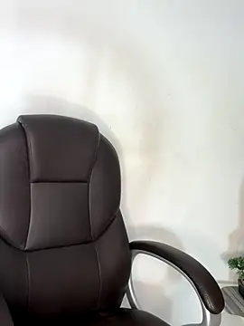  Isabella 1 online show from 12.19.25