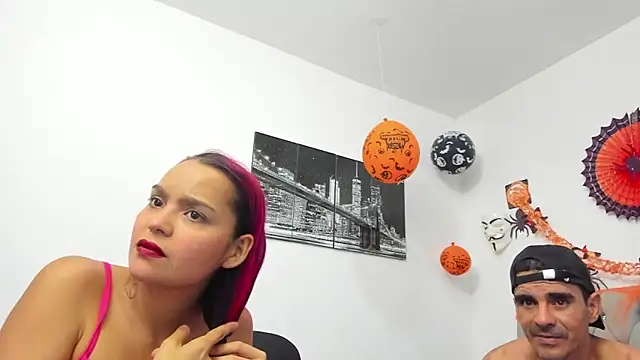 Sofi And Santy online show from 10.18.25