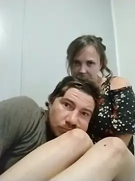 Snapshot of creamycouple69 chatting on 10.12.25 creamycouple69 online show from 10.12.25