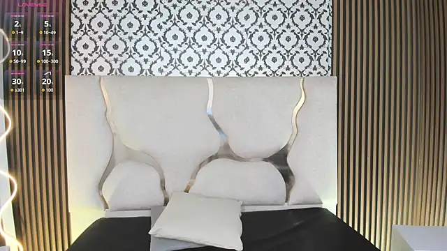 BEELLA TAY1 online show from 10.21.25