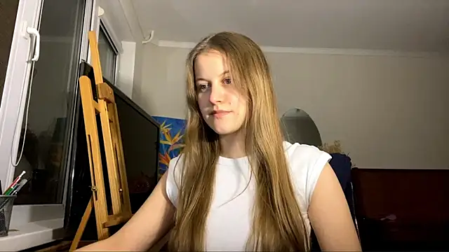 Snapshot of SeritaPicketta chatting on 10.19.25 SeritaPicketta online show from 10.19.25