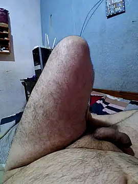 Snapshot of latinooso chatting on 10.22.25 latinooso online show from 10.22.25