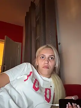 Andreea-Tina01A online show from 10.13.25