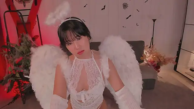 Erika Kim online show from 10.29.25