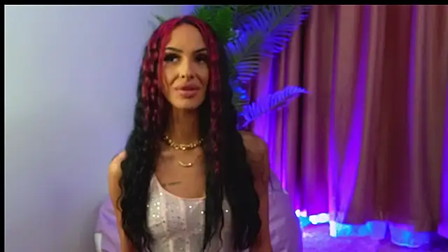 AyannaSilkk online show from 10.20.25