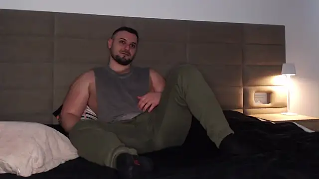 Snapshot of BriannSmith chatting on 02.20.26 BriannSmith online show from 02.20.26