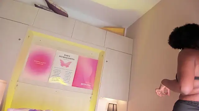 MaraBaker online show from 02.24.26