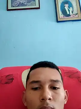 Rayangiss online show from 11.18.25