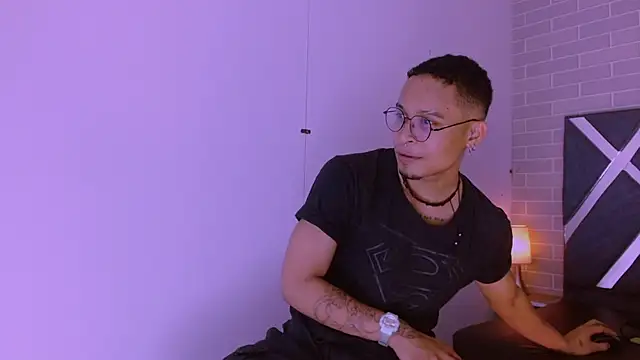 Jayden Morris online show from 03.03.26