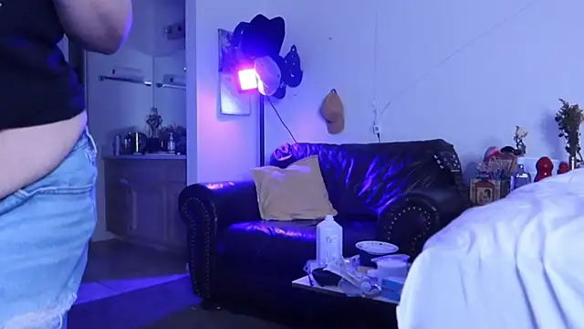 BellaBlueBBW online show from 02.08.25