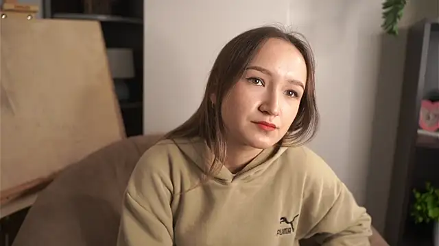 Snapshot of JaimeTangari chatting on 10.13.25 JaimeTangari online show from 10.13.25