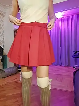 Snapshot of Milla_4You chatting on 10.15.25 Milla 4You online show from 10.15.25