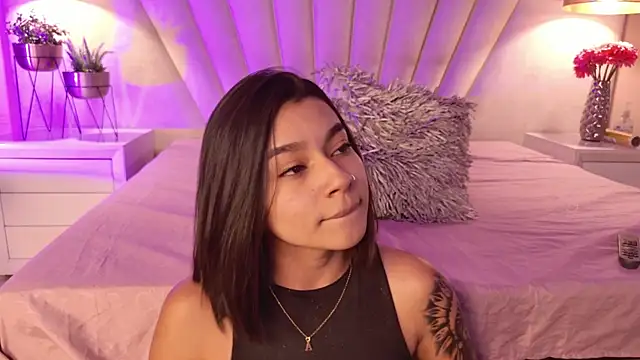 AlyssaRay online show from 01.16.26