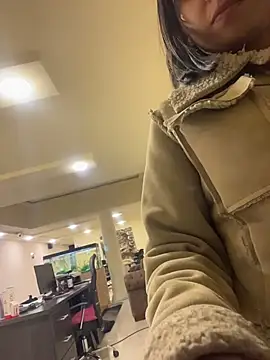 AlyssaRay online show from 04.05.26