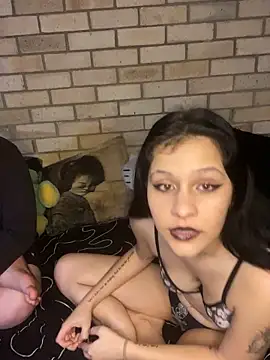 Snapshot of Spooky_Luna chatting on 10.14.25 Spooky Luna online show from 10.14.25