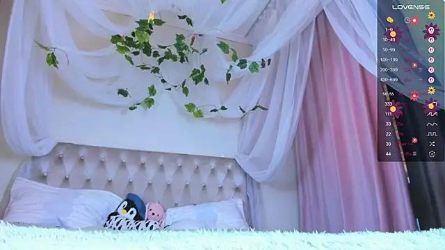 Gongjulee online show from 11.19.25