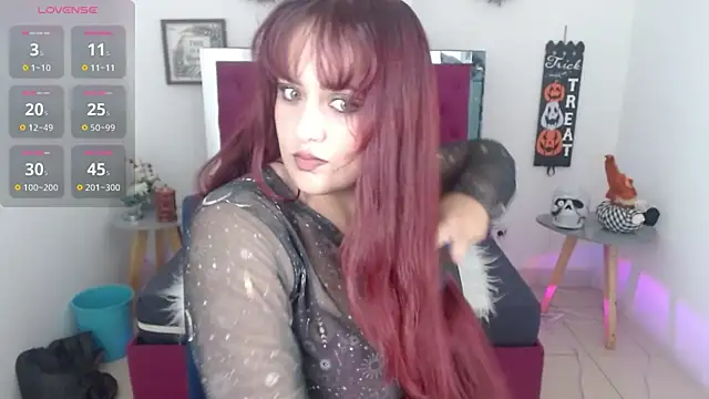 Snapshot of Rouse_f_w chatting on 10.29.25 Rouse f w online show from 10.29.25