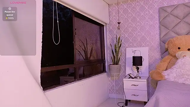 CARO ADAMS1 online show from 02.10.26