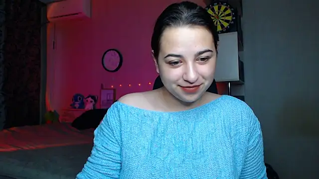 Snapshot of OliviaHeart chatting on 10.14.25 OliviaHeart online show from 10.14.25