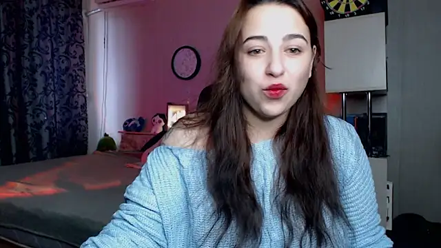 Snapshot of OliviaHeart chatting on 10.20.25 OliviaHeart online show from 10.20.25