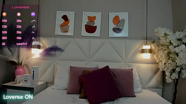 Ari lynn  online show from 11.11.25