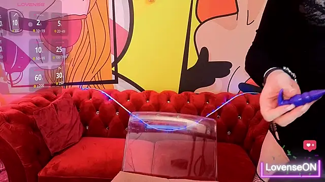 AliceOfWondersS online show from 11.18.25