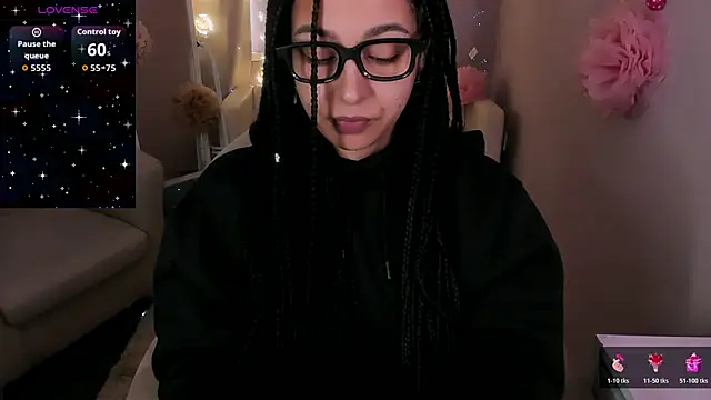 Aisha Goldstein online show from 04.05.26