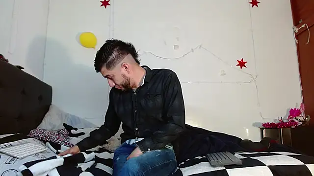 picante70  online show from 11.19.25