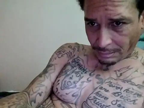 Snapshot of swipeswanger chatting on 12.01.25 swipeswanger online show from 12.01.25