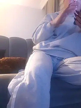 Trans Mahsen online show from 10.21.25