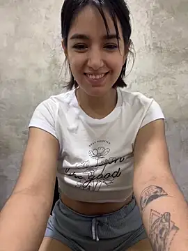 1evelinewood online show from 03.03.25