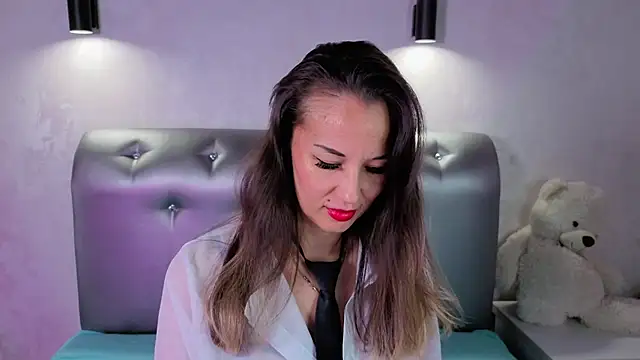 Jasmin Bridget online show from 12.05.25