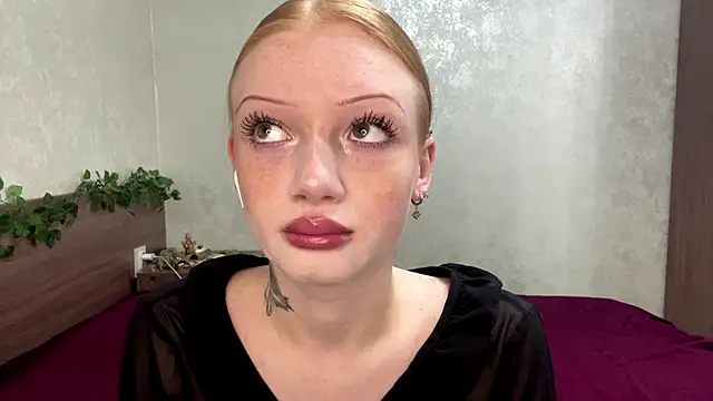 Iamlylu online show from 11.21.25