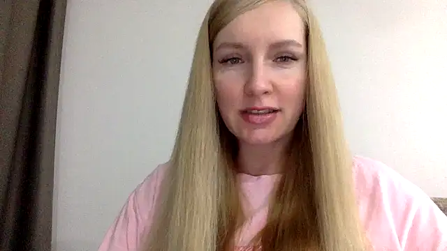Snapshot of Neralith chatting on 07.25.26 Neralith online show from 07.25.26